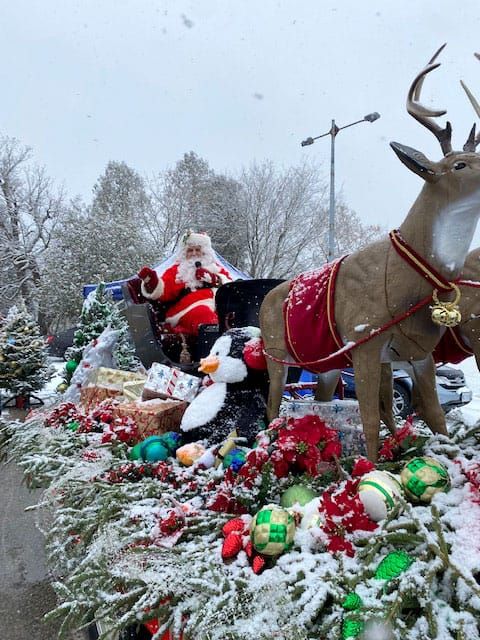 Santa's Drive-Thru in Puslinch a success for second year post image