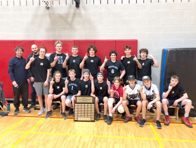 Wellington Heights junior boys volleyball win gold in District 4 championship post image