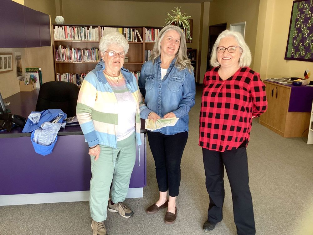100 Women Who Care raise funds for Guelph-Wellington Women in Crisis post image