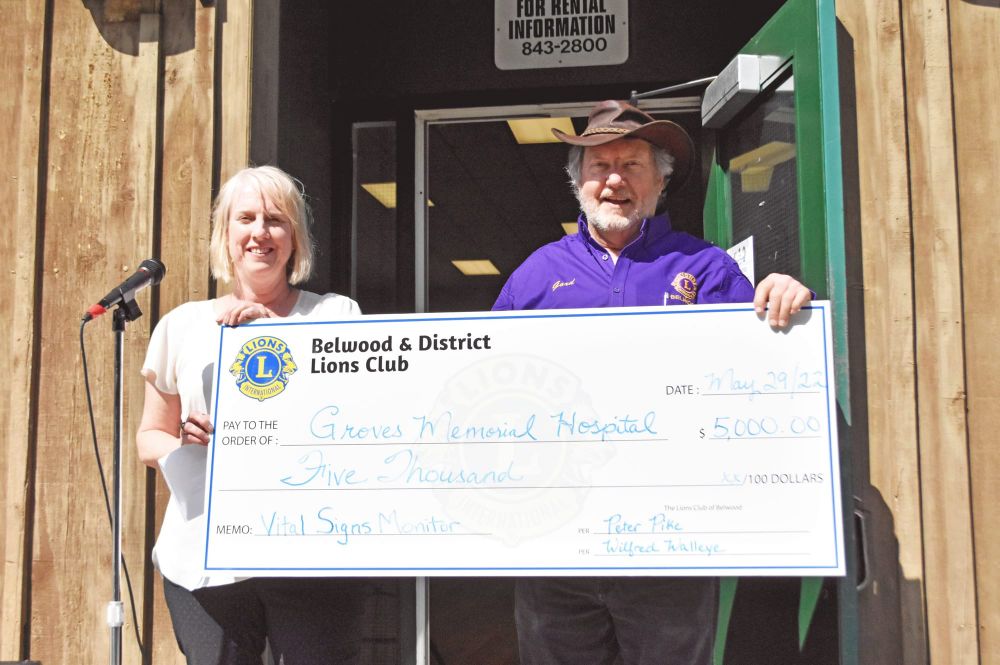 Belwood Lions Pike Derby makes donation to Groves Hospital Foundation post image