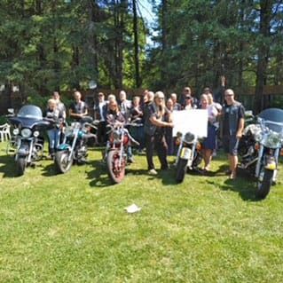 Club makes donation to Mount Forest Cancer Patient Services Committee post image