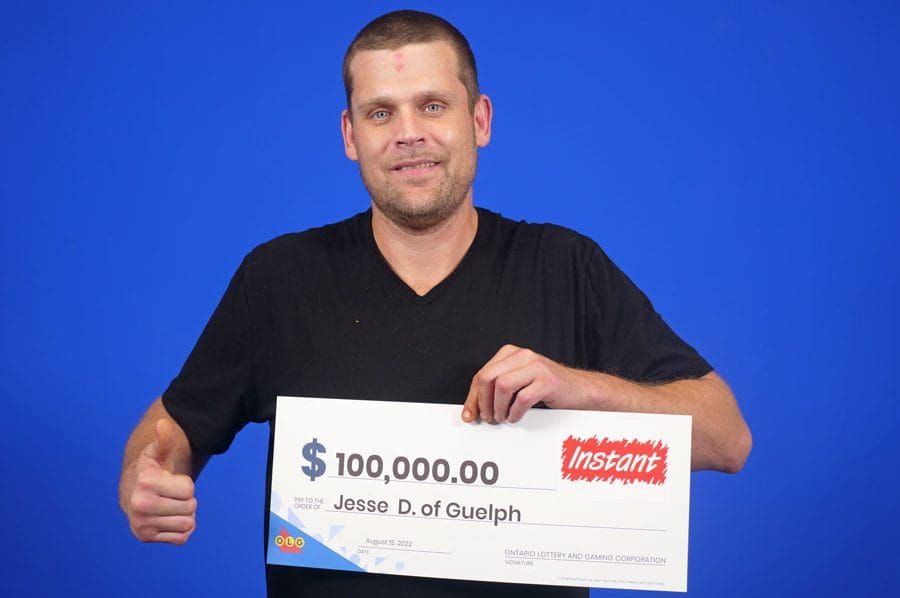 Guelph man wins $100,000 in lottery game post image