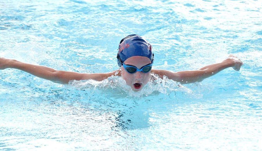 Minto swimmer Finn Oxby breaks two records at meet post image