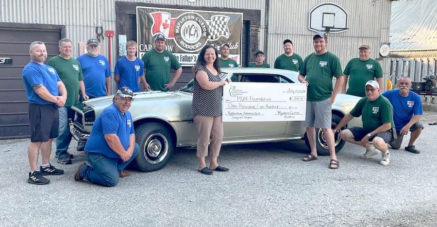 Mapleton Custom Rodders rev up donation for Palmerston and District Hospital Foundation post image
