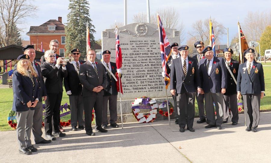Remembrance ceremony held in Clifford post image