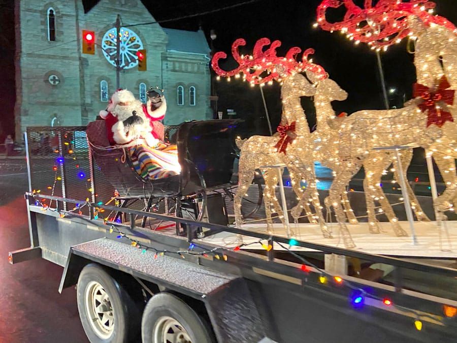 Arthur Santa parade going ‘tropical’ post image