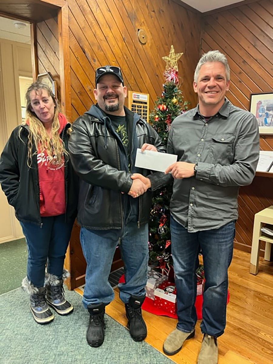 "Turn On Your Lights" Christmas contest winners announced post image