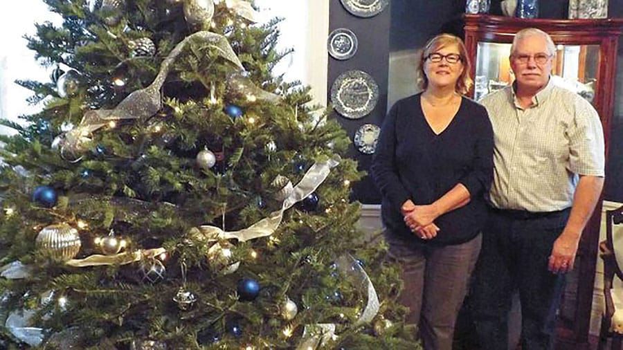 ‘Think Minto First’ gift cards provided to those in need through donations from community Christmas Dinner post image