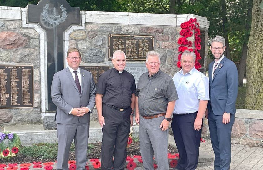 Arthur celebrates 100th anniversary of local cenotaph post image