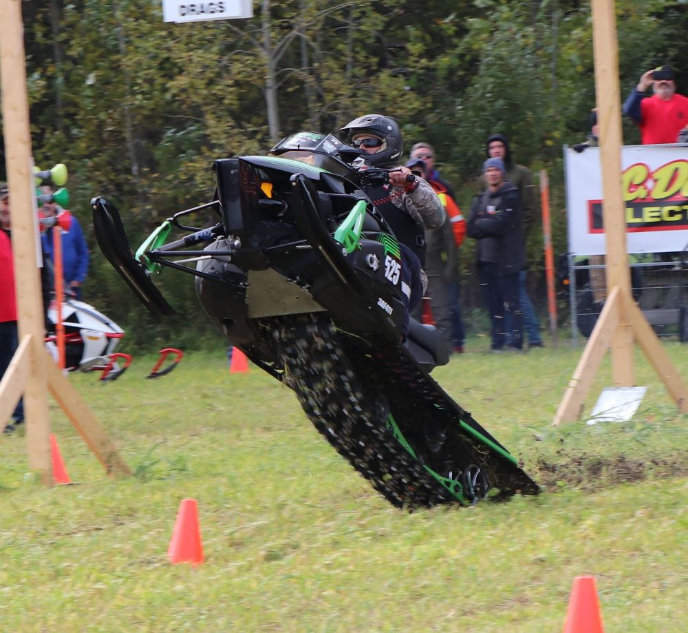 Moorefield Optimists Grass Drags held at Driscoll Farms post image