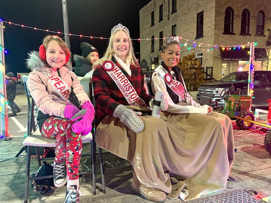 Harriston hosts annual Christmas parade post image