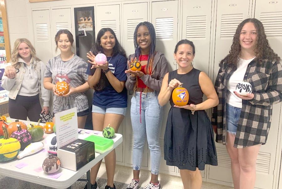 Royal Terrace Long-Term Care welcomes Norwell District Secondary School students post image