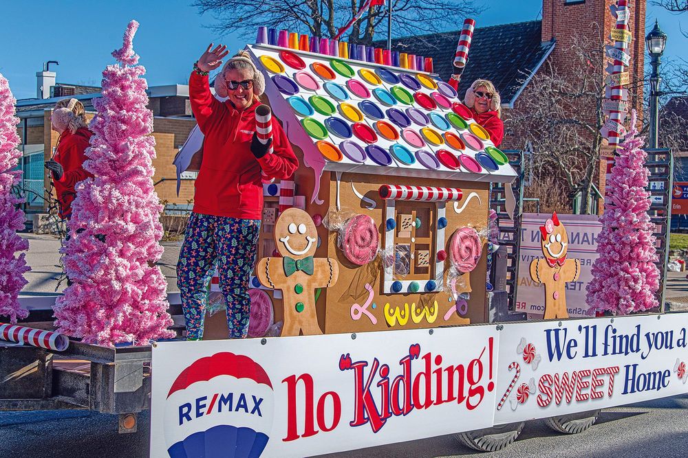 Erin Santa Claus Parade returns post image