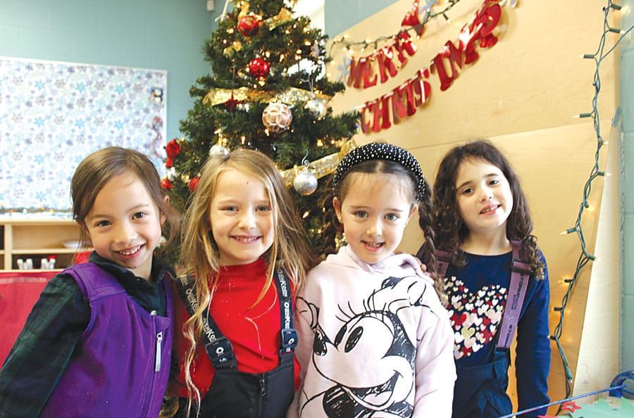 Rockwood students spread Christmas cheer to local veterans post image