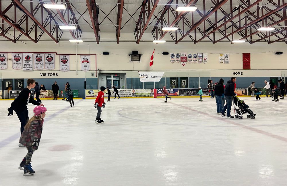 Annual free skate returns to Centre Wellington Community Sportsplex post image