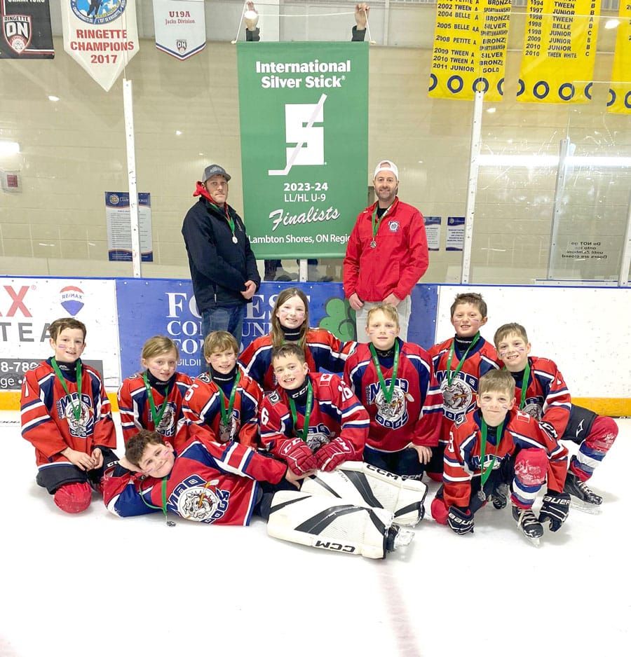 Mad Dogs U9 hockey team place second in International Silver Stick tournament post image