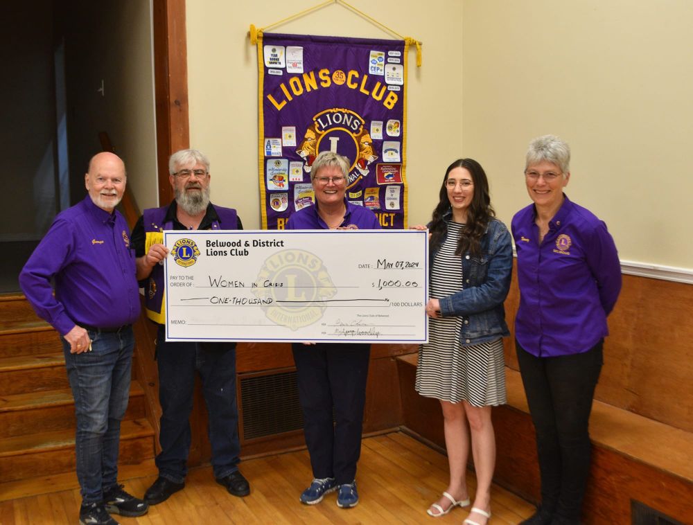 Belwood Lions donate to Women In Crisis post image
