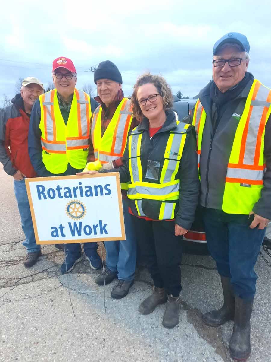 Fergus-Elora Rotary Club's clean up crew post image