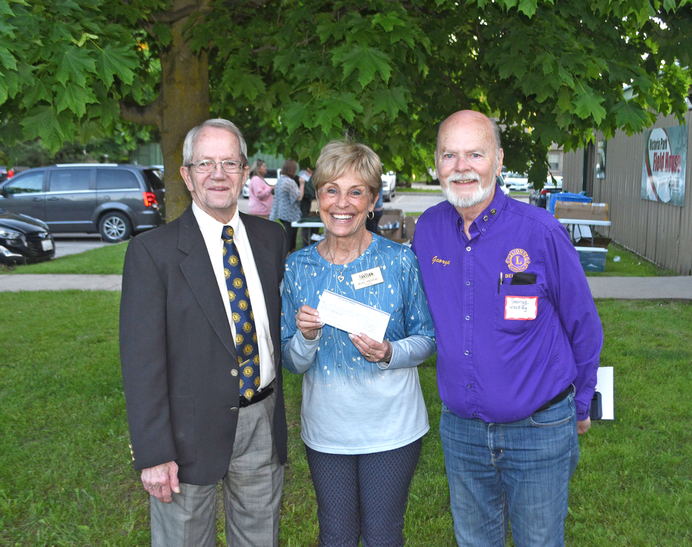 Belwood Lions Club donates $1,000 to Centre Wellington Food Bank post image