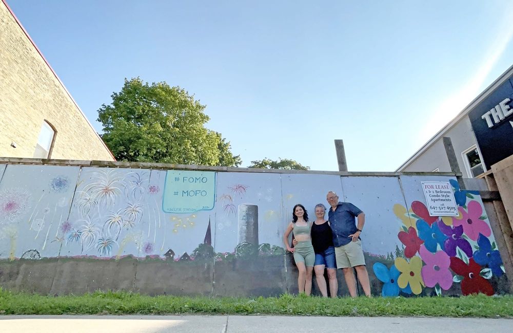 Local family turns ‘dead zone’ into skyline mural on Mount Forest’s main street post image