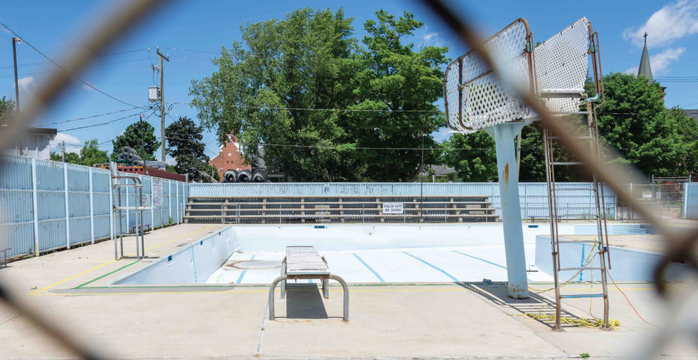 Petition to save old Mount Forest pool circulating online post image