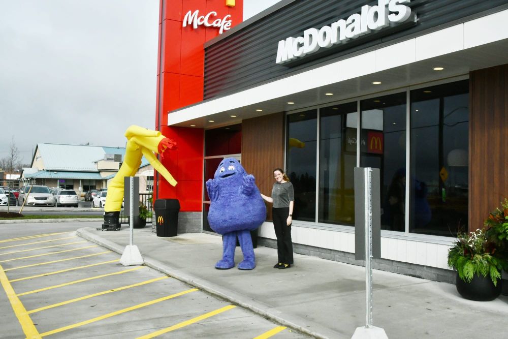 The wait is over: McDonald’s hosts grand opening in Elora post image