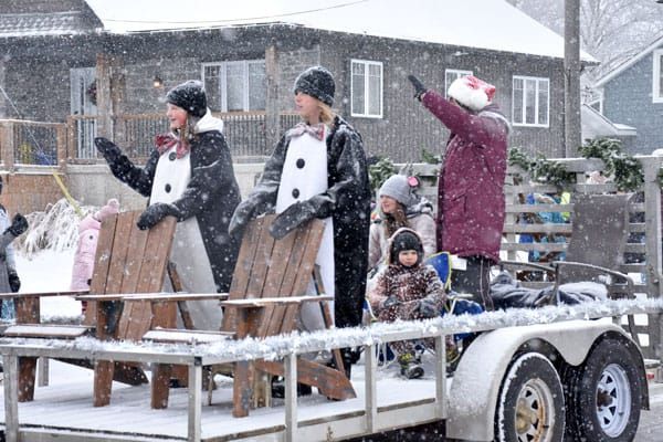 Alma Santa Claus parade returns post image