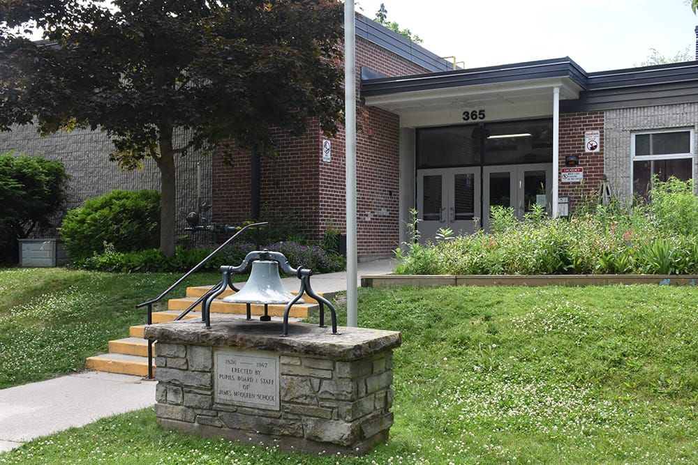 Some students struggling without air conditioning as school winds down post image