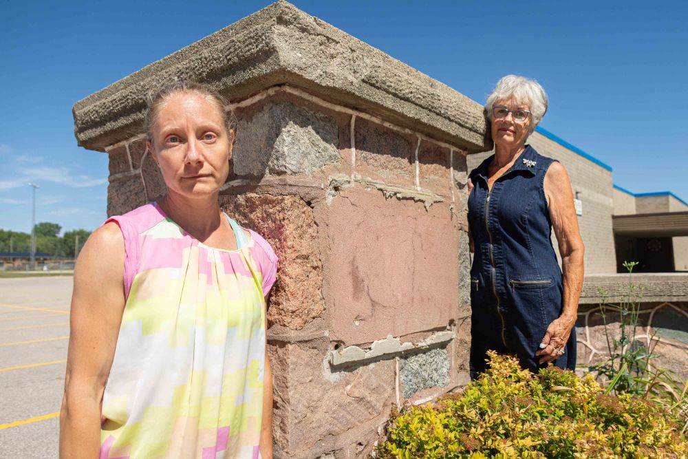 Plaques commemorating agriculture, volunteers stolen from Arthur fairgrounds post image