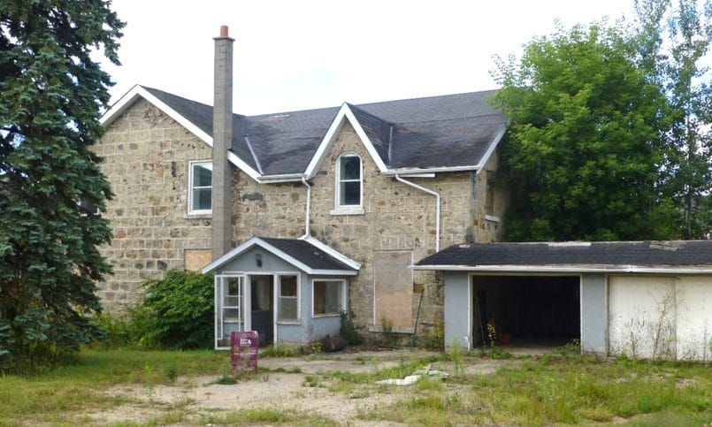 Council provides heritage designation to crumbling Fergus farmhouse post image