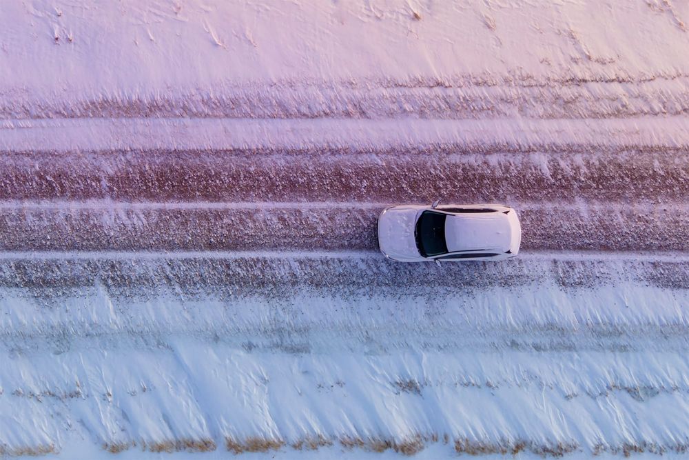 Tips to ensure safe winter driving post image