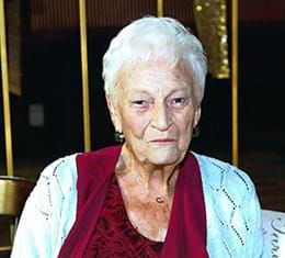 KNIGHT, Yvonne post image