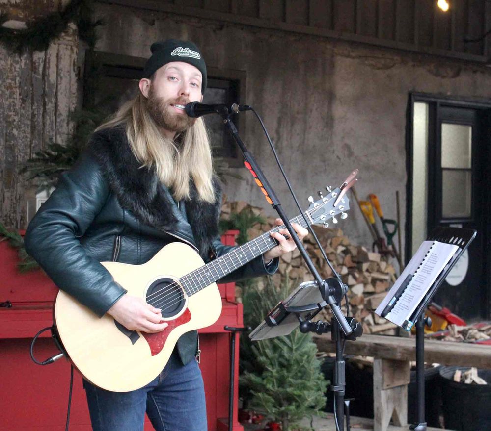 Erin Hill Acres hosts Christmas on the farm post image