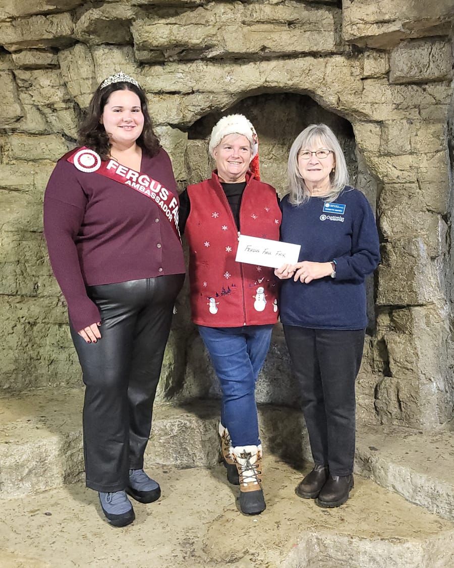 Organizers of Fergus Santa Claus Parade choose winning floats post image