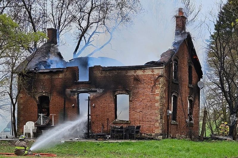 Abandoned Erin home destroyed in fire post image