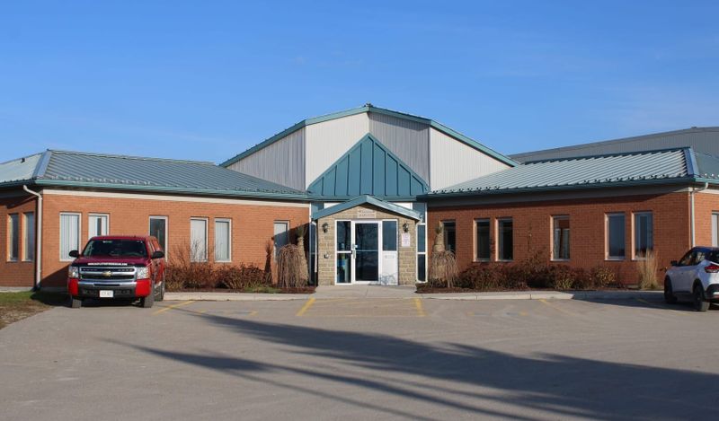 Mapleton ag society fundraising for wheelchair lift post image