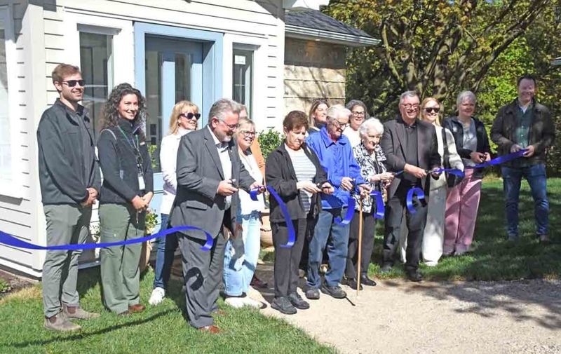 New space for temporary  doctors opens in Fergus post image