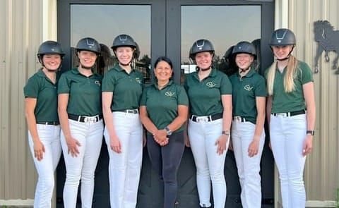 Canadian Warmblood Young Breeders team heads to Germany post image