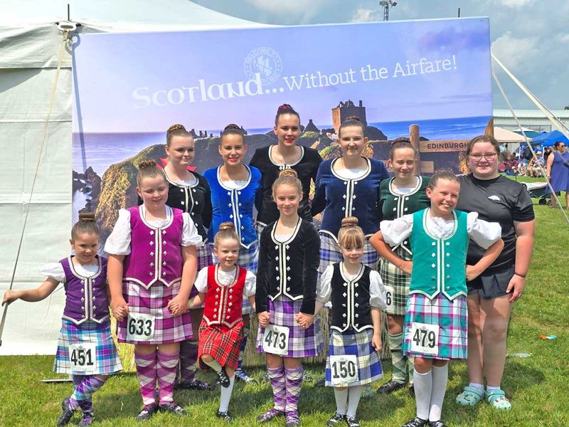 Blue Bonnet Lassies fare well at Scottish Festival post image