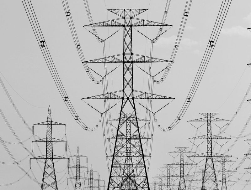 Council, residents insist Hydro One include 401 corridor as possible route for transmission lines post image
