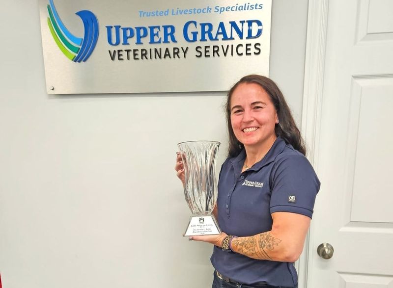 Local vet receives Donald E. Bailey Practitioner of the Year award post image
