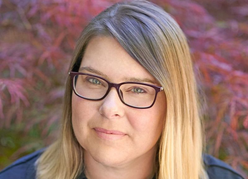 Fergus author launches debut novel 'Veil Walker' post image