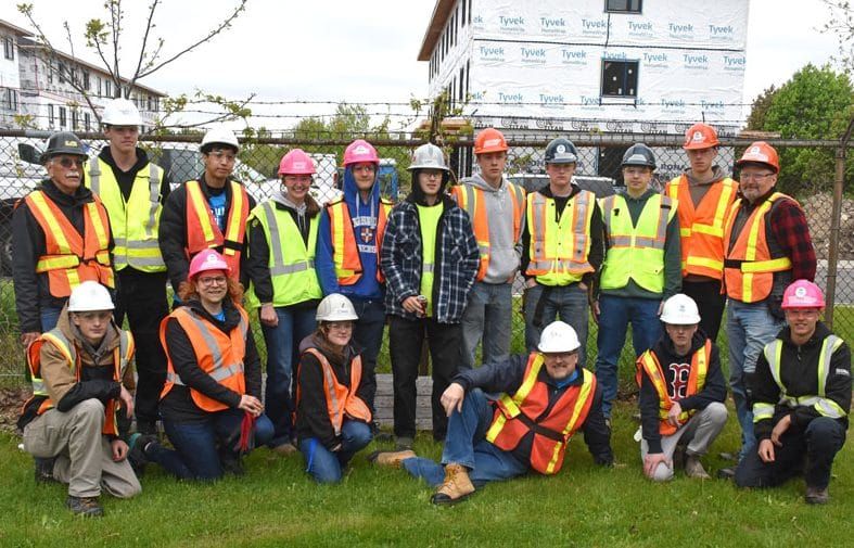 High schoolers get day on build thanks to $20,000 sponsorship by Cooperators post image