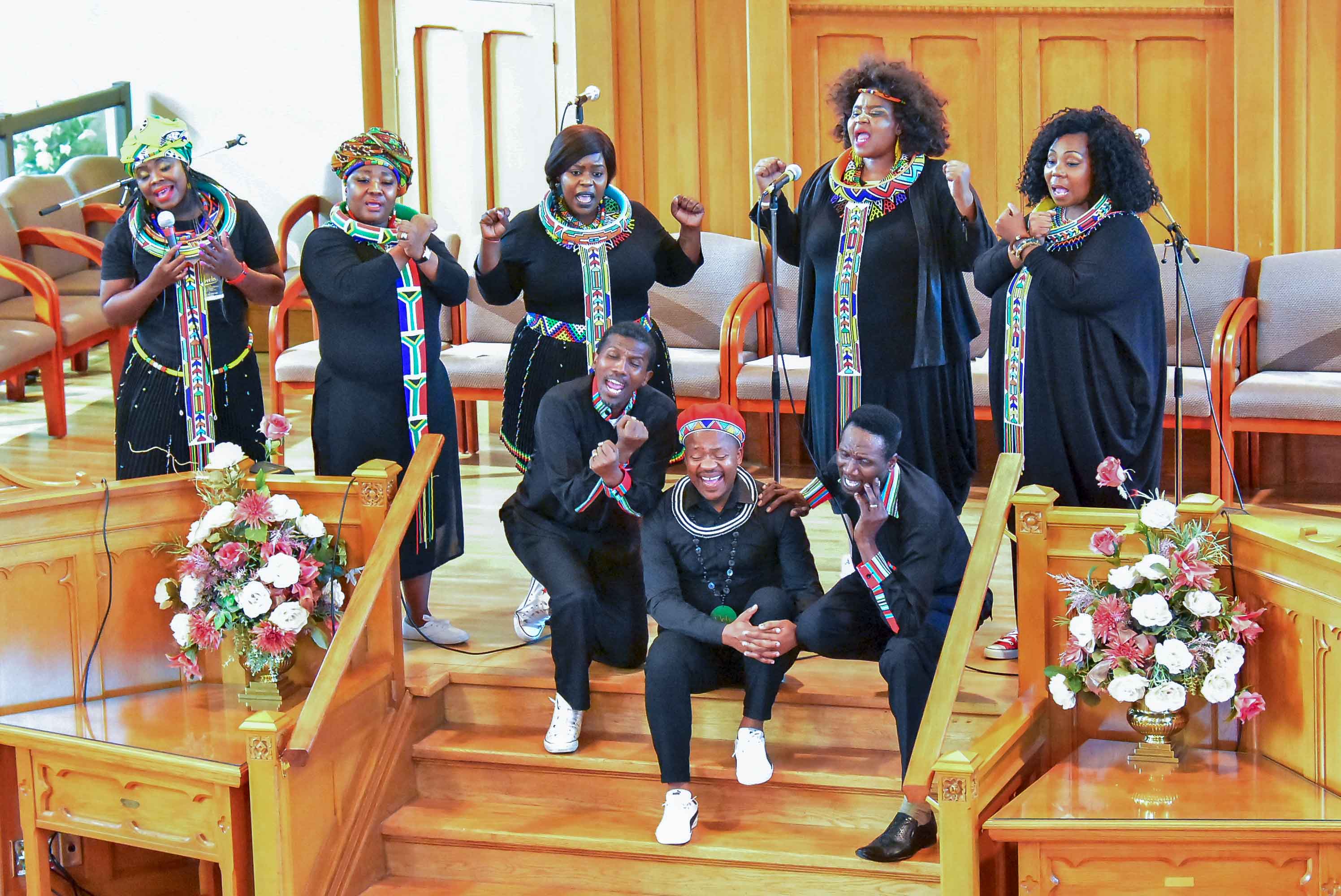Grand River Concerts featured a performance by Manzsi A Cappella