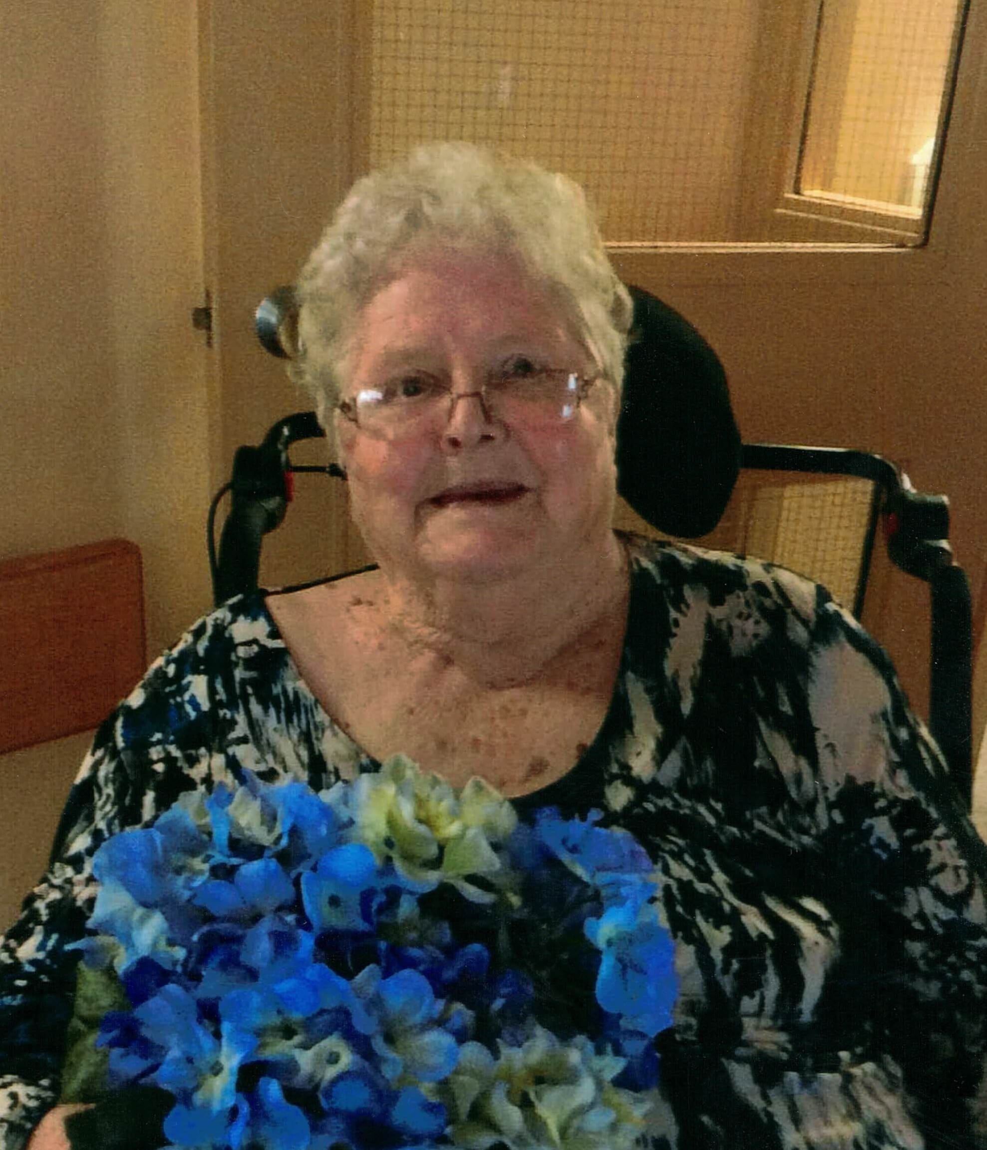 THOMSON, Norma (nee Eaves)