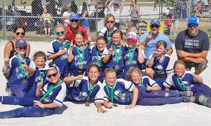 Girls Atom Minor Arthur Twisters brought home gold from ISA tournament