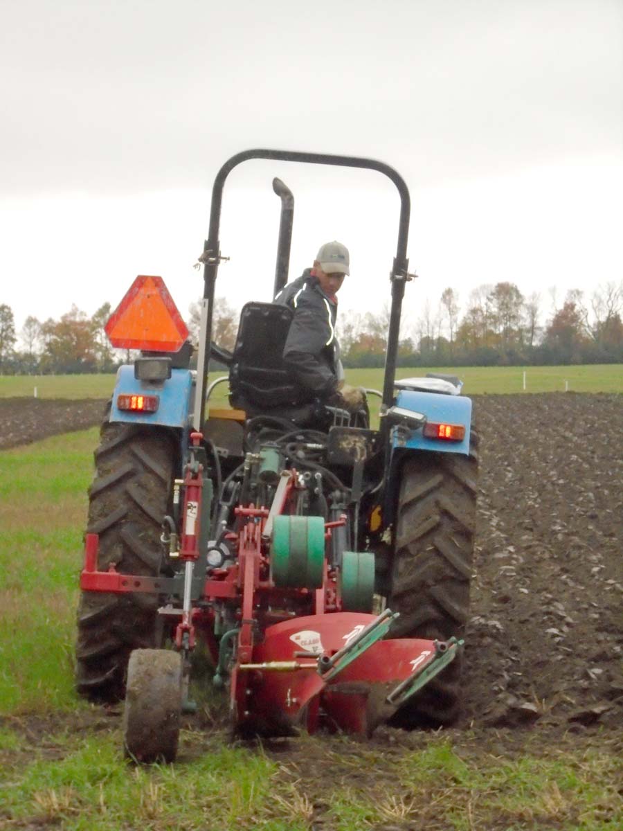 Weppler claims national plowing title