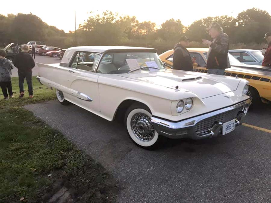 Drayton Rotary Club held Thanksgiving Cruise Night