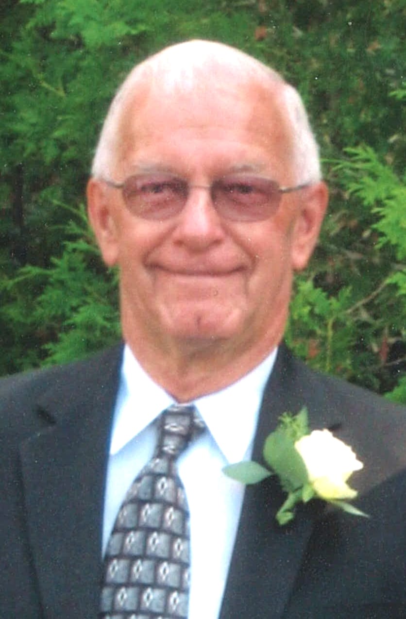 HUNTER, Lloyd