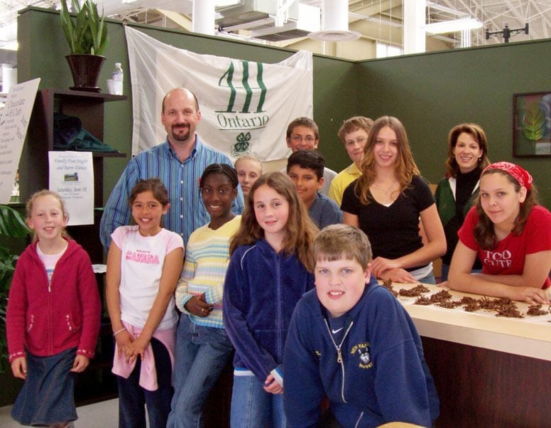 4-H Ontario and Farmers’ Markets Ontario announce new youth partnership to connect with community